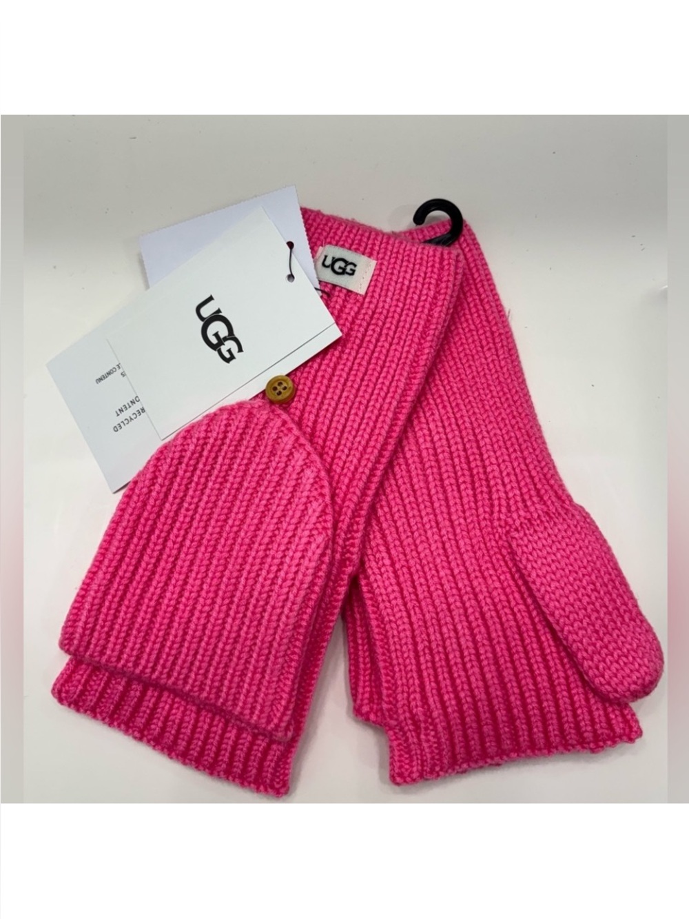 UGG French Pink Ribbed Knit Fingerless Gloves NWT O/S.